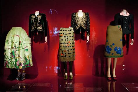 schiaparelli e prada|schiaparelli prada impossible conversations.